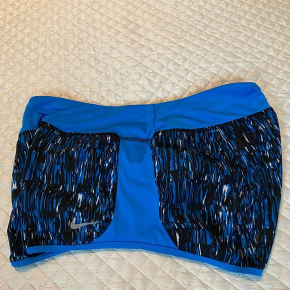 Women's Nike Dri Fit workout shorts - Picture 2 of 4